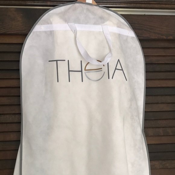 Theia Devon wedding dress - Picture 4 of 12